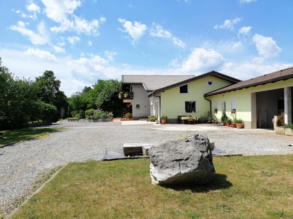 Appartamento Deno Podgrad  Esterno foto
