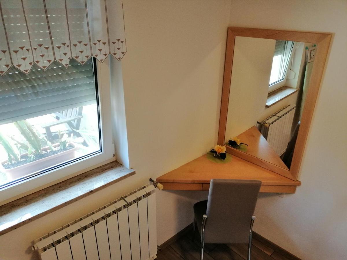 Appartamento Deno Podgrad  Esterno foto