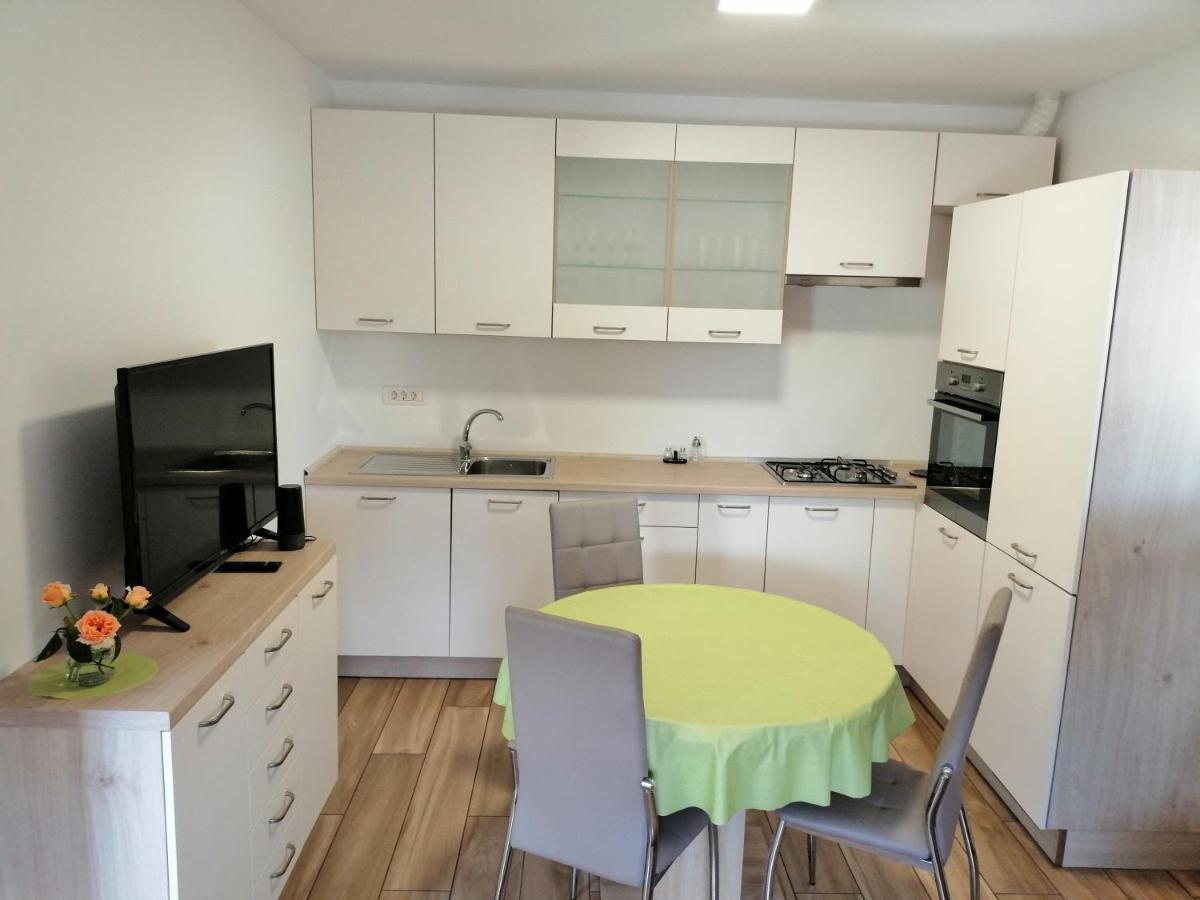 Appartamento Deno Podgrad  Esterno foto